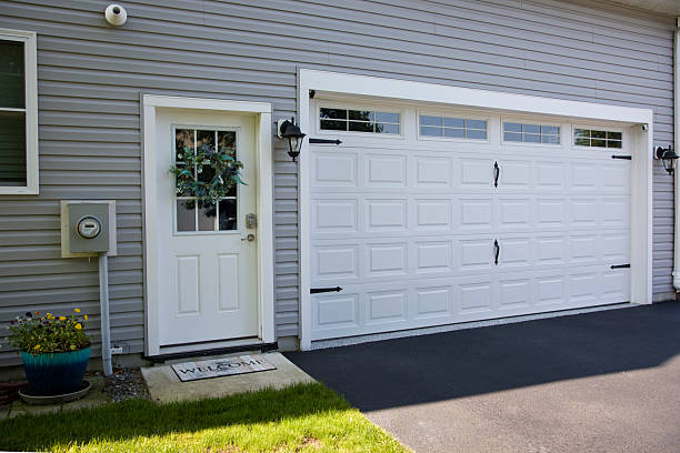 24/7 Emergency Garage Door Panel Replacement experts in Cotton County County, OK